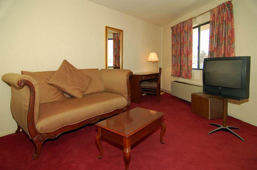 Rodeway Inn Magic Mountain Area Castaic Dış mekan fotoğraf