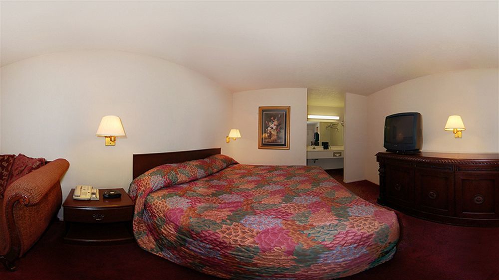 Rodeway Inn Magic Mountain Area Castaic Dış mekan fotoğraf