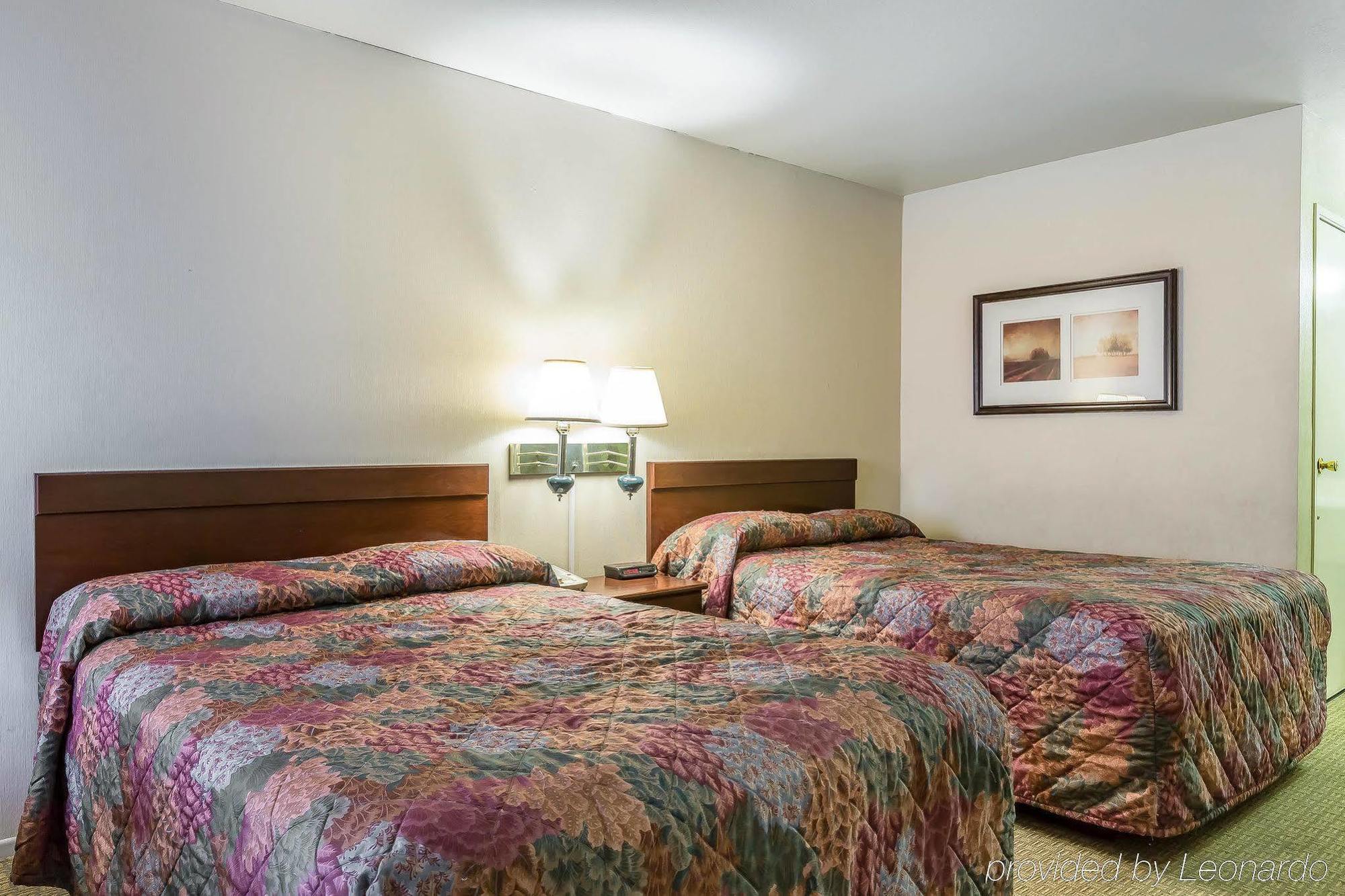 Rodeway Inn Magic Mountain Area Castaic Dış mekan fotoğraf